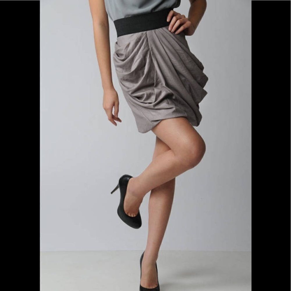 Elizabeth and James Draped Skirt Smokey Lilac size 8 - Picture 2 of 6